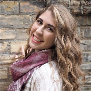 Meet your Posher, Maddie